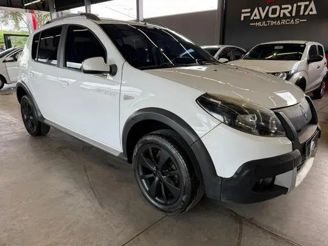 Carro Renault Sandero 2014 Authentique 1.0 16V (flex)