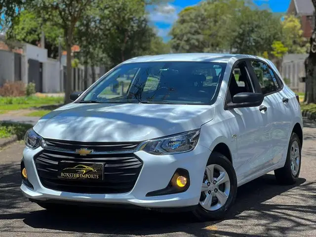 Carro Chevrolet Onix 2025 LT 1.0