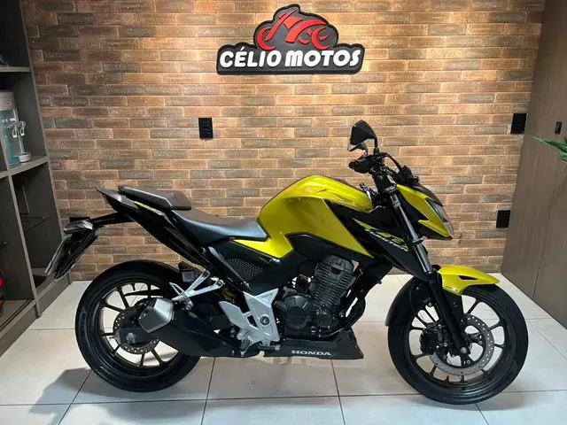 Moto Honda CB 300F Twister 2024 (ABS)