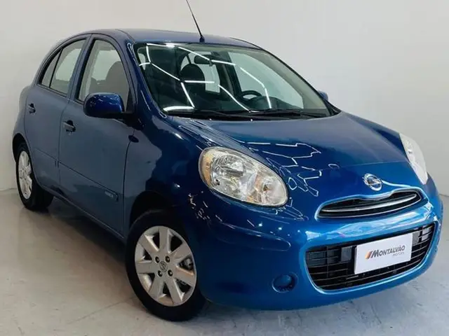 Carro Nissan March 2013 1.0 16V (Flex)