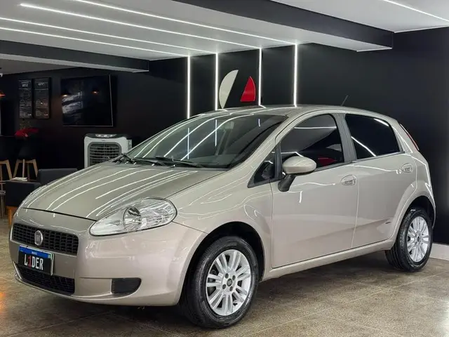 Carro Fiat Punto 2012 Attractive 1.4 (Flex)