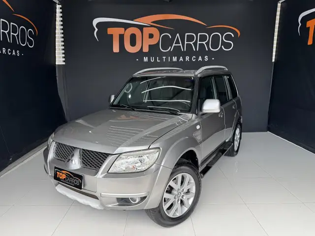 Carro Mitsubishi Pajero TR4 2012 2.0 16V 4x2 (Flex)