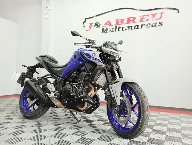 Moto Yamaha MT-03 2022 ABS