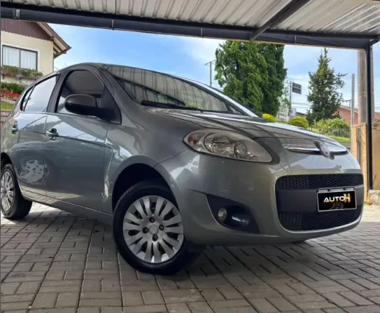 Carro Fiat Palio 2013 Attractive 1.0 8V (Flex)