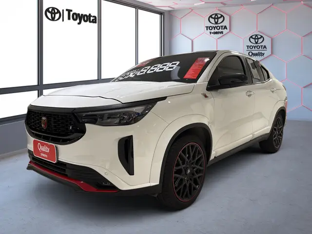 Carro Fiat Fastback 2025 Abarth