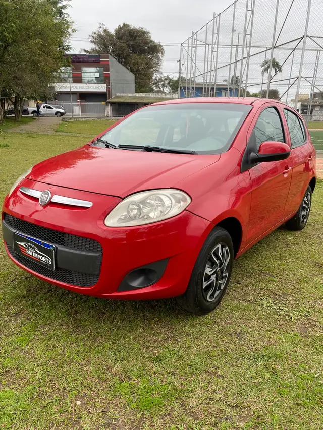 Carro Fiat Palio 2013 Attractive 1.0 8V (Flex)