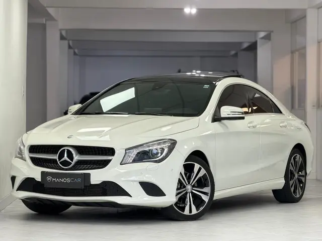 Carro Mercedes-Benz CLA 200 2015 1.6 Urban DCT