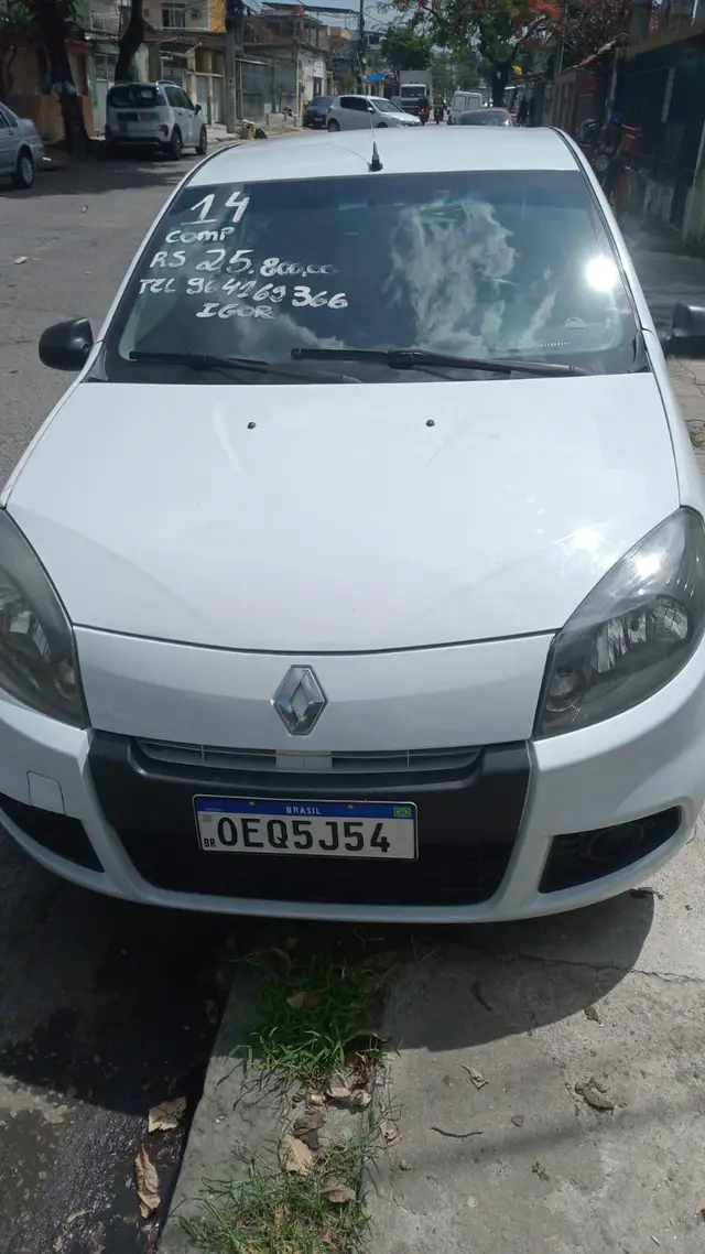 Carro Renault Sandero 2014 Expression 1.0 16V (flex)