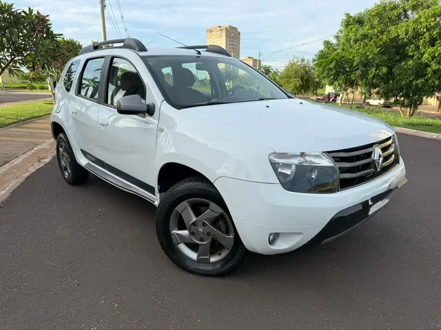 Carro Renault Duster 2015 2.0 16V Dynamique (Aut) (Flex)