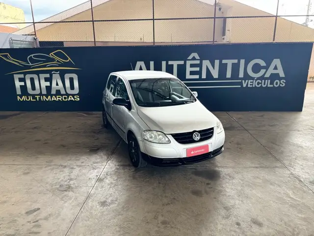 Carro Volkswagen Fox 2009 Route 1.6 8V (Flex)