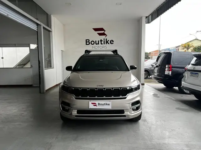 Carro Jeep Commander 2023 Overland 2.0 TD380