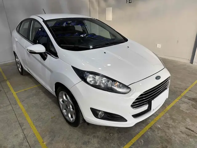 Carro Ford New Fiesta Sedan 2014 1.6 Titanium PowerShift (Flex)