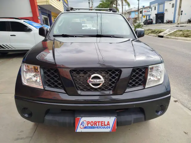 Carro Nissan Frontier 2012 XE 4x4 2.5 16V (cab. dupla)