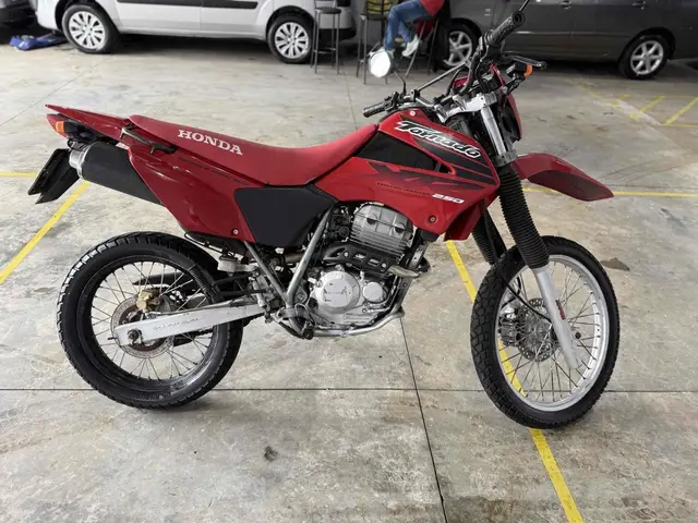 Moto Honda XR 250 2003 Tornado