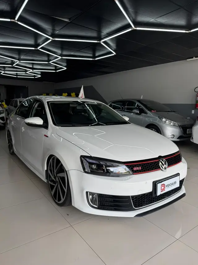 Carro Volkswagen Jetta 2012 2.0 Comfortline (Flex)
