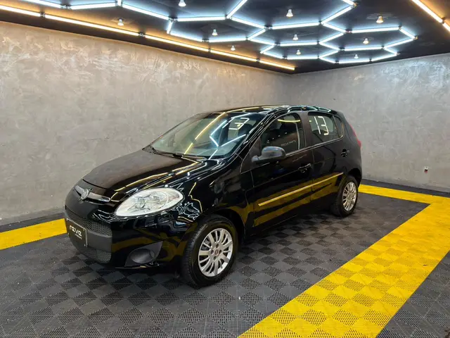 Carro Fiat Palio 2013 Attractive 1.4 8V (Flex)