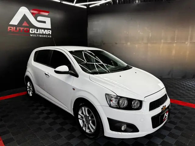 Carro Chevrolet Sonic 2013 Hatch LTZ 1.6 (Aut)