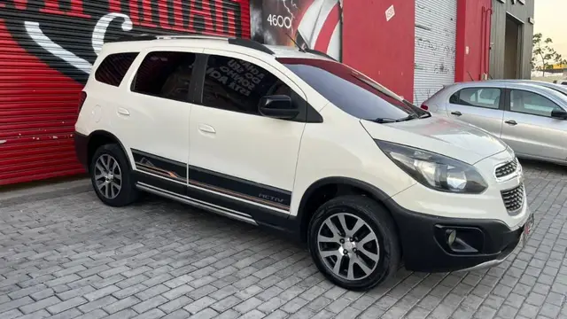 Carro Chevrolet Spin 2015 Activ  1.8 (Flex) (Aut)