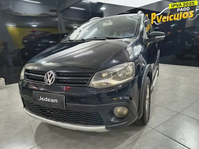Carro Volkswagen CrossFox 2013 I-Motion 1.6 VHT (Flex)