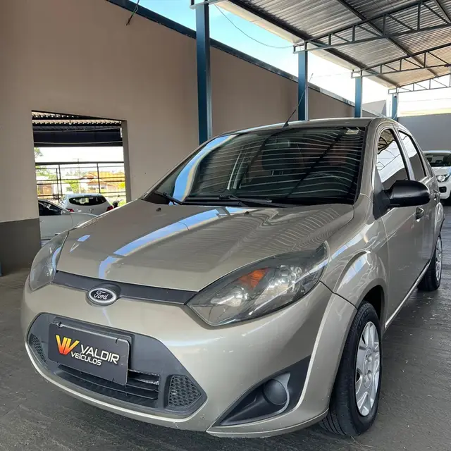 Carro Ford New Fiesta Sedan 2011 SE 1.6 (Flex)