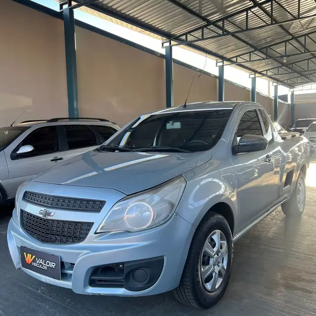 Carro Chevrolet Montana 2017 LS 1.4 (Flex)