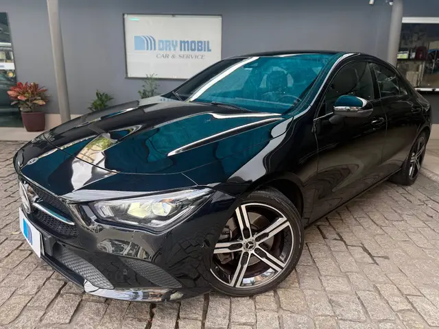 Carro Mercedes-Benz CLA 250  2022 2.0 CGI Gasolina 4MATIC (Aut)