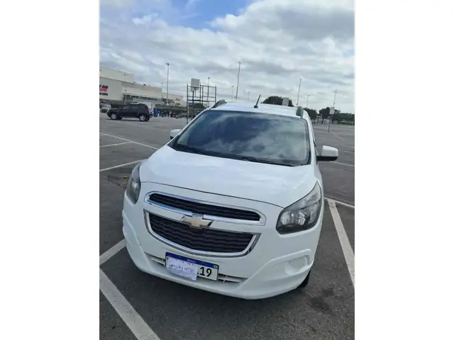 Carro Chevrolet Spin 2016 LT 5S 1.8 (Aut) (Flex)