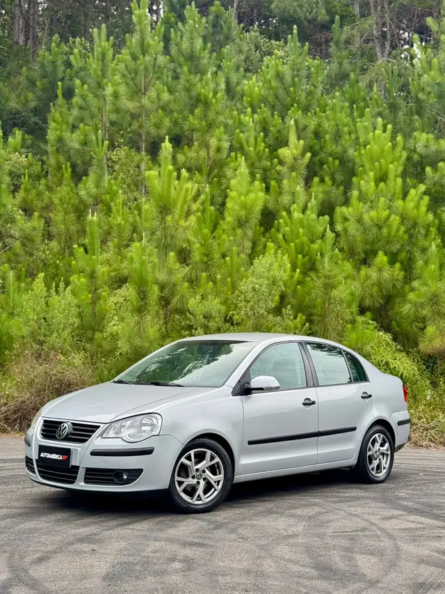 Carro Volkswagen Polo Sedan 2010 1.6 8V (Flex)