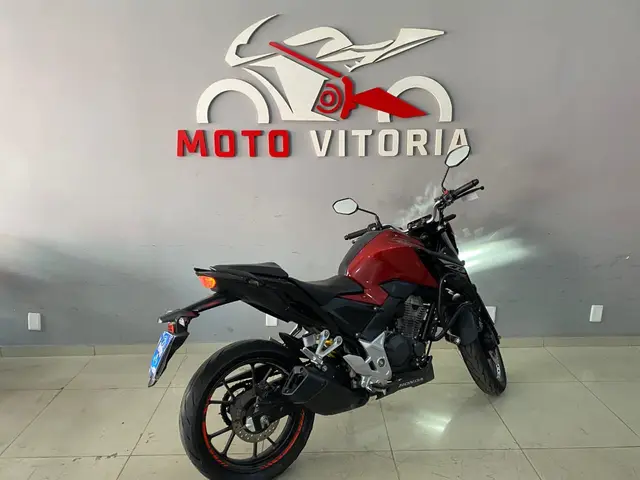 Moto Honda CB 300F Twister 2025 (ABS)