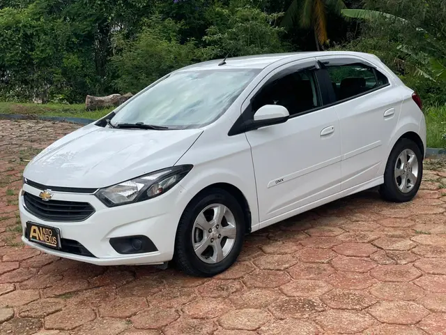 Carro Chevrolet Onix 2019 1.4 LT SPE/4 (Aut)