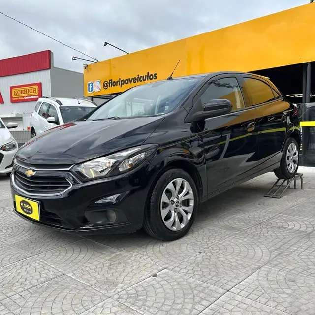 Carro Chevrolet Onix 2017 1.4 LT SPE/4