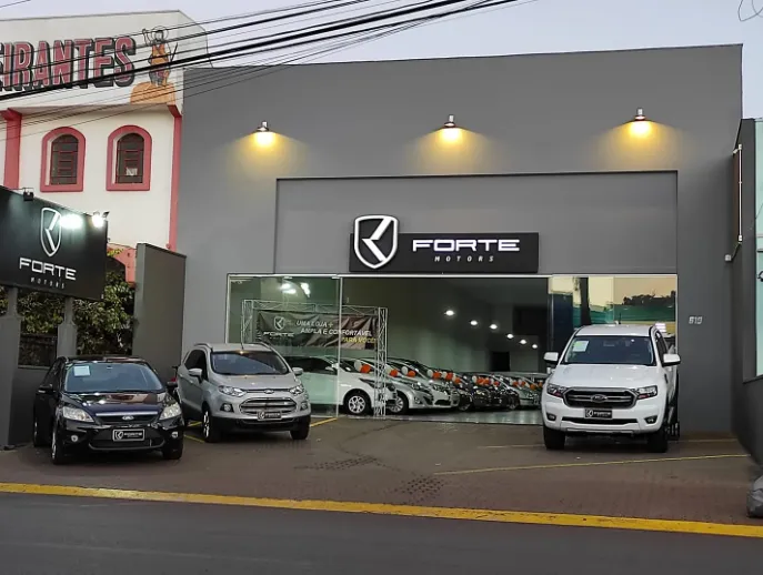 Fachada da loja Veículos à venda em FORTE MOTORS - Jaú - SP