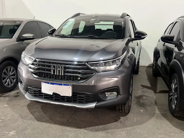 Carro Fiat Strada 2026 Volcano CD 1.3 AT