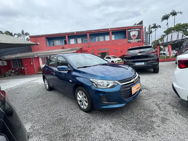 Carro Chevrolet Onix 2023 LT 1.0