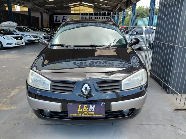 Carro Renault Megane Grand Tour 2009 Mégane Grand Tour Dynamique 2.0 16V