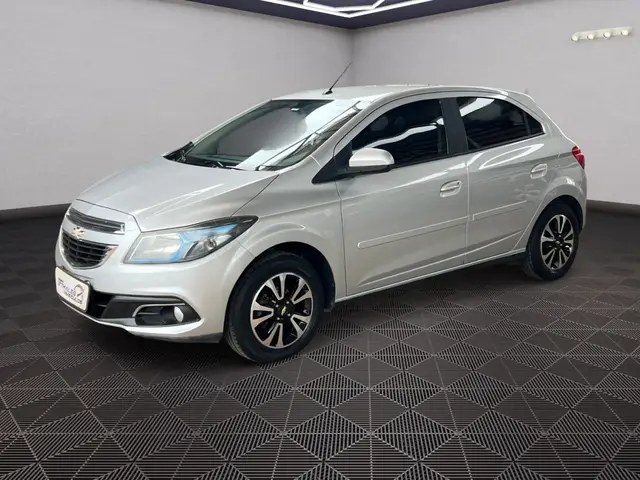 Carro Chevrolet Onix 2015 1.4 LTZ SPE/4 (Aut)