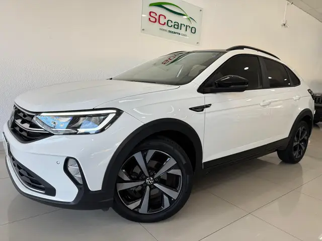 Carro Volkswagen Nivus 2023 Highline 200 TSI