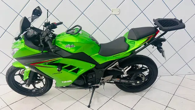 Moto Kawasaki Ninja 2024 300