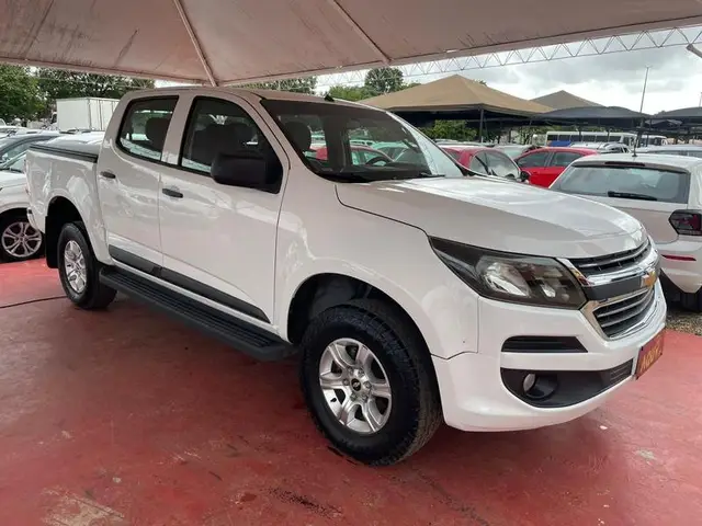 Carro Chevrolet S10 Cabine Dupla 2020 S10 2.5 ECOTEC SIDI Advantage 4x2 (Cabine Dupla)