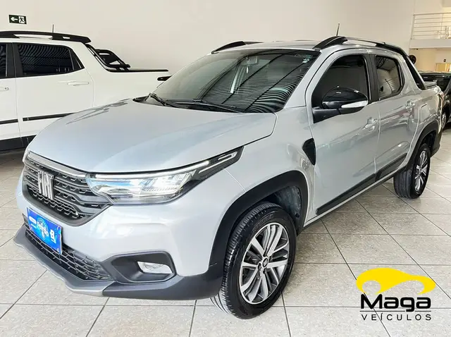 Carro Fiat Strada 2025 Volcano 1.3