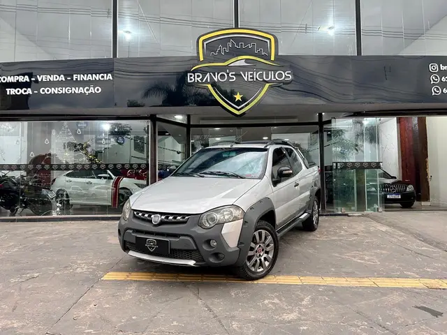 Carro Fiat Strada 2014 Adv.1.8 16V Dualogic Flex CD