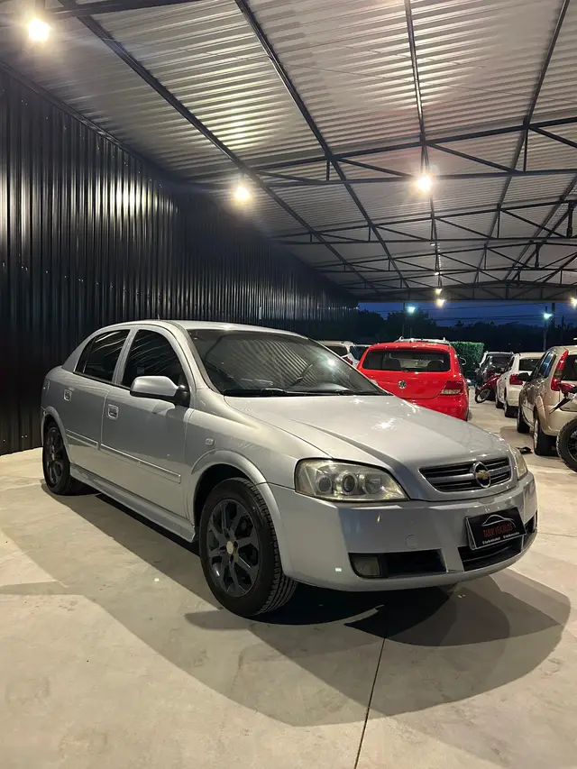 Carro Chevrolet Astra Hatch 2011 Advantage 2.0 (Flex)