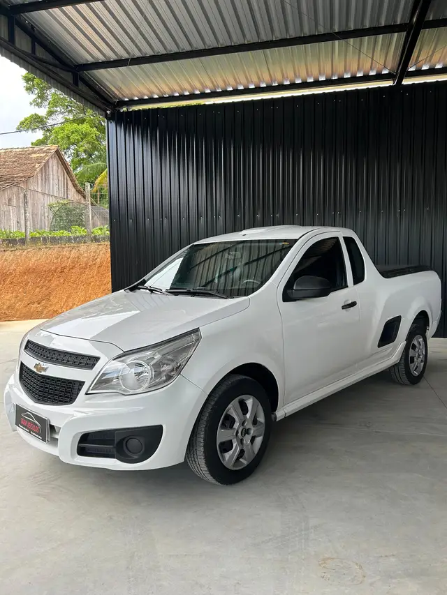 Carro Chevrolet Montana 2019 LS 1.4 (Flex)