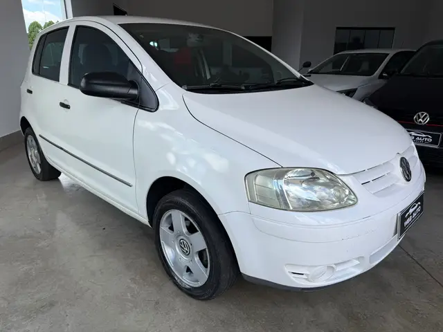 Carro Volkswagen Fox 2005 Plus 1.6 8V (Flex)