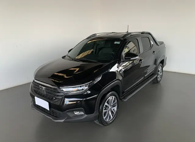 Carro Fiat Strada 2023 Volcano 1.3 8V CD AT