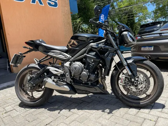 Moto Triumph Street Triple 765 2023 RS
