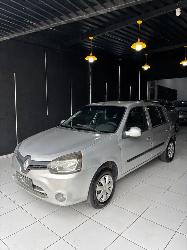 Carro Renault Clio 2016 Expression 1.0 16V (Flex)