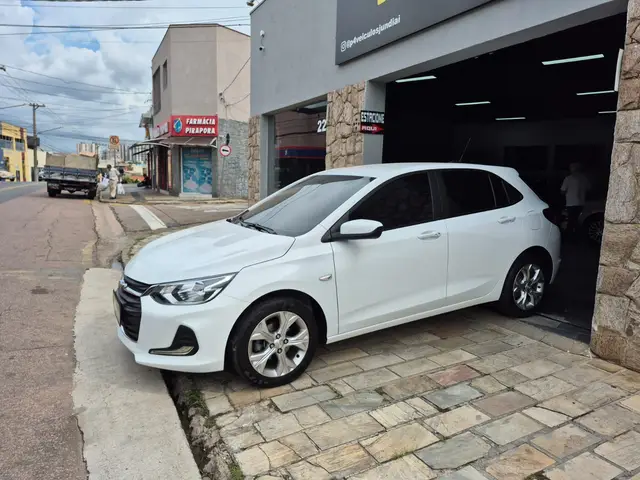 Carro Chevrolet Onix 2023 LTZ 1.0 Turbo (Aut.)