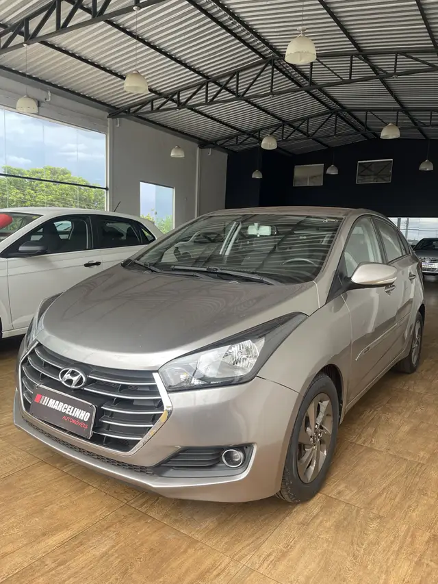 Carro Hyundai HB20S 2016 1.0 Comfort Style Turbo (Flex)