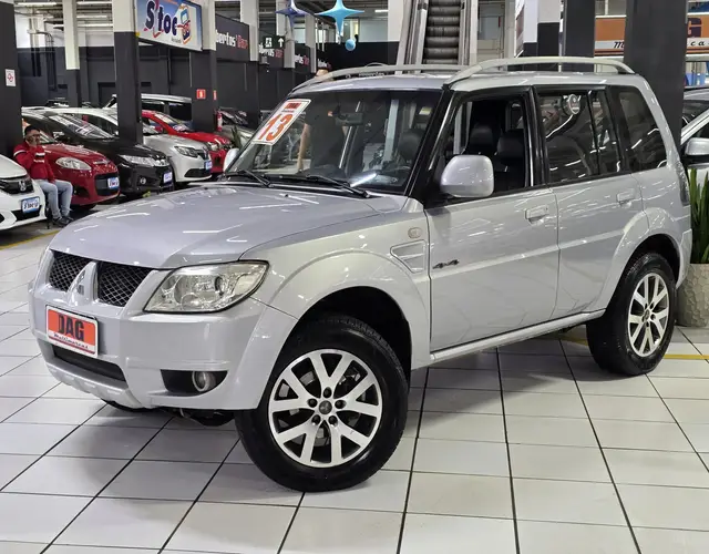 Carro Mitsubishi Pajero TR4 2013 2.0 16V 4X4 (Flex) (Aut)